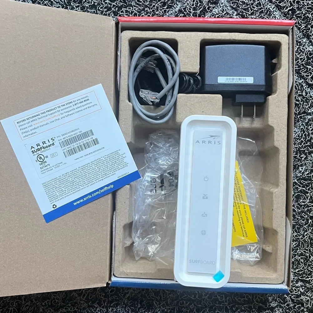 ARRIS SURFboard Cable Modem - White - Picture 3 of 7